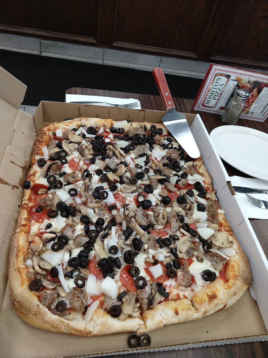 Romitos Pizza West | restaurant | 6474 Brecksville Rd, Independence, OH 44131, USA | 2165245905 OR +1 216-524-5905