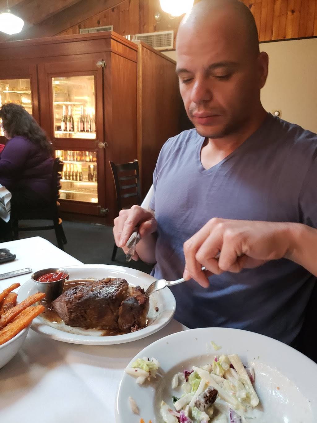 Schlesingers Steak House | restaurant | 475 Temple Hill Rd, New Windsor, NY 12553, USA | 8455611762 OR +1 845-561-1762