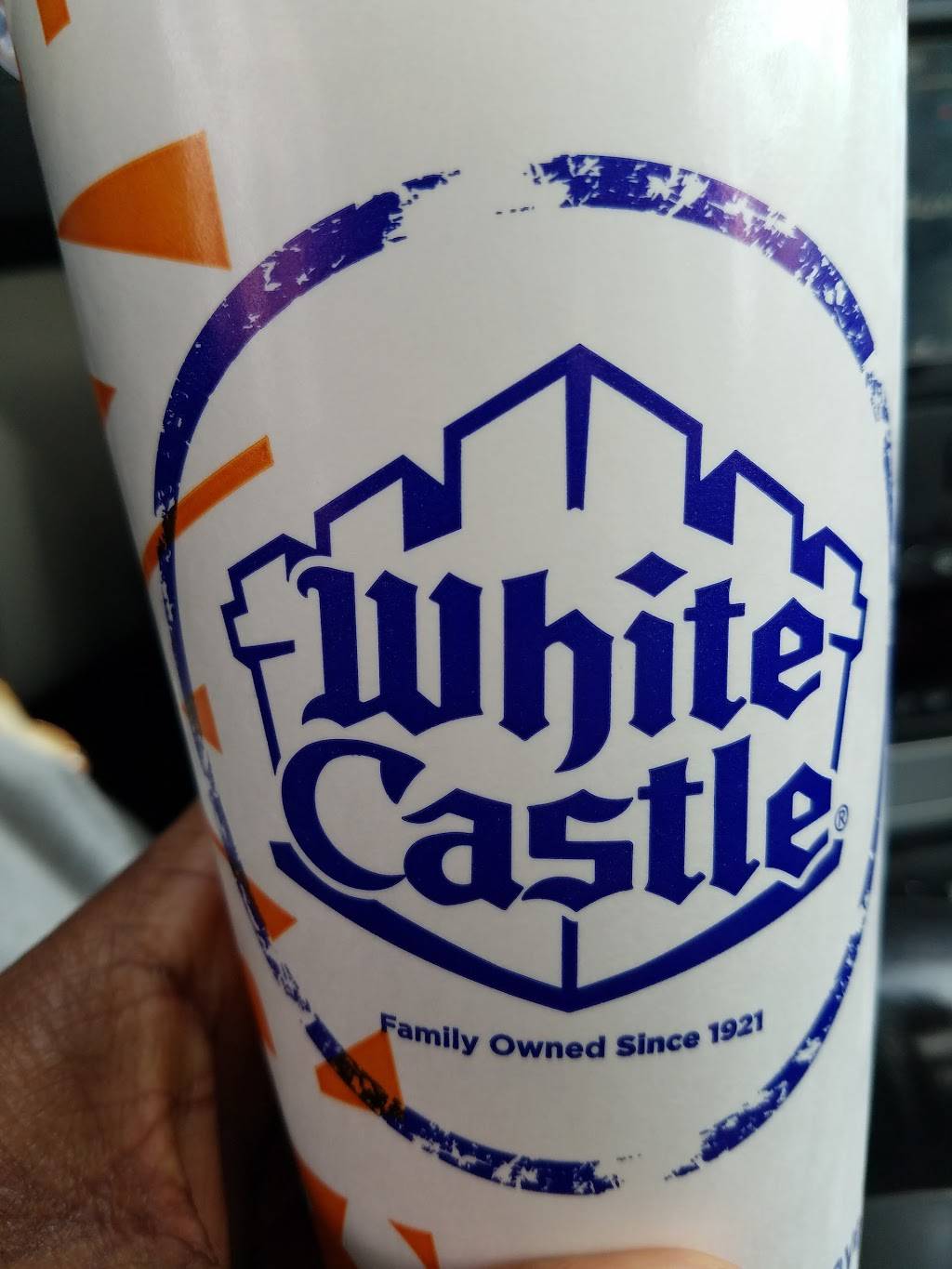 White Castle | restaurant | 1111 Cambridge St, Hopkins, MN 55343, USA | 9529335521 OR +1 952-933-5521