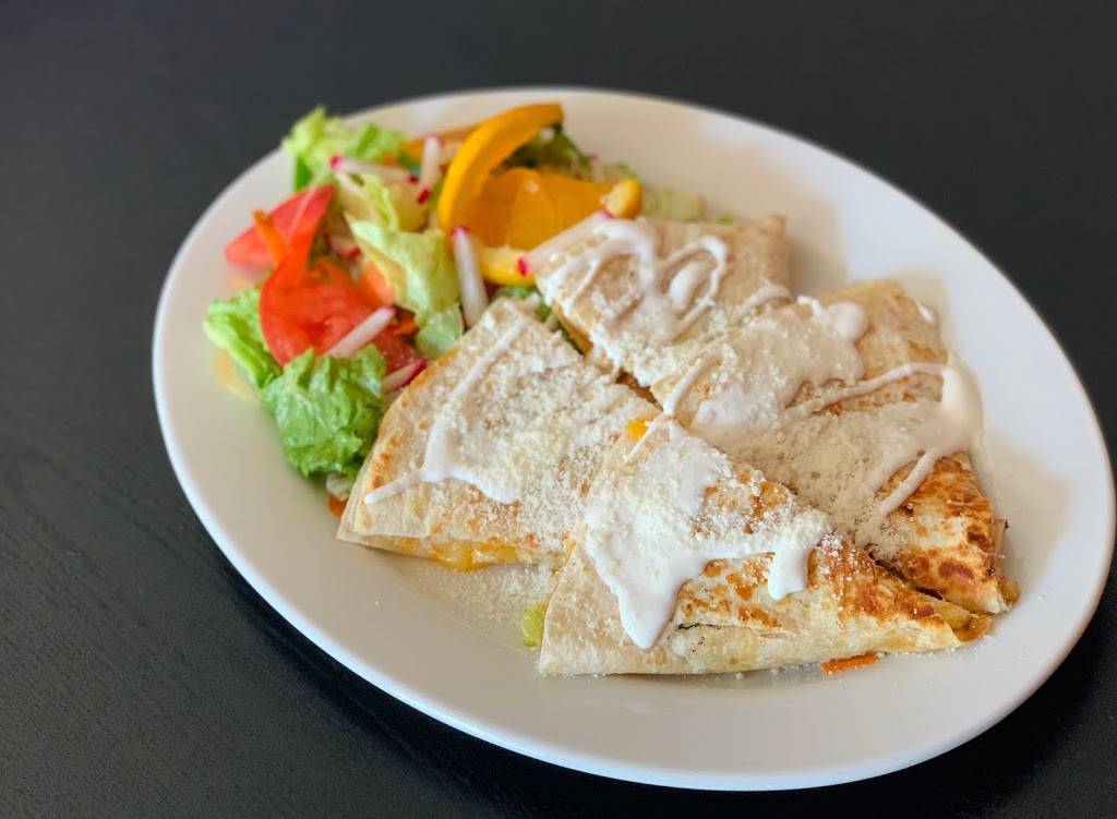 Layali Latina | restaurant | 45-17 28th Ave, Queens, NY 11103, USA | 7188061040 OR +1 718-806-1040