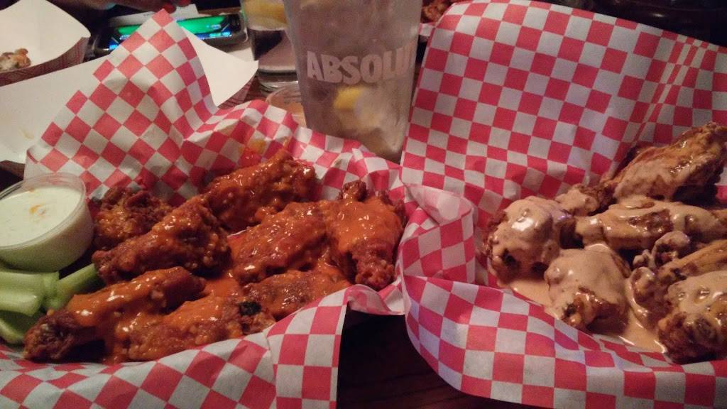 Tanners Tavern | restaurant | 2045 Listravia Ave, Morgantown, WV 26505, USA | 3042929193 OR +1 304-292-9193