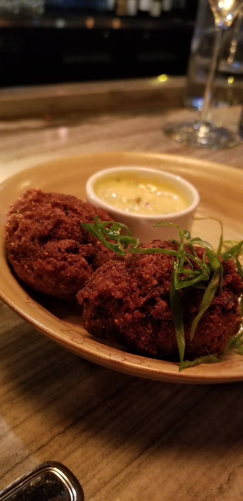 Hush Public House | restaurant | 14202 N Scottsdale Rd #167, Scottsdale, AZ 85254, USA | 4807585172 OR +1 480-758-5172