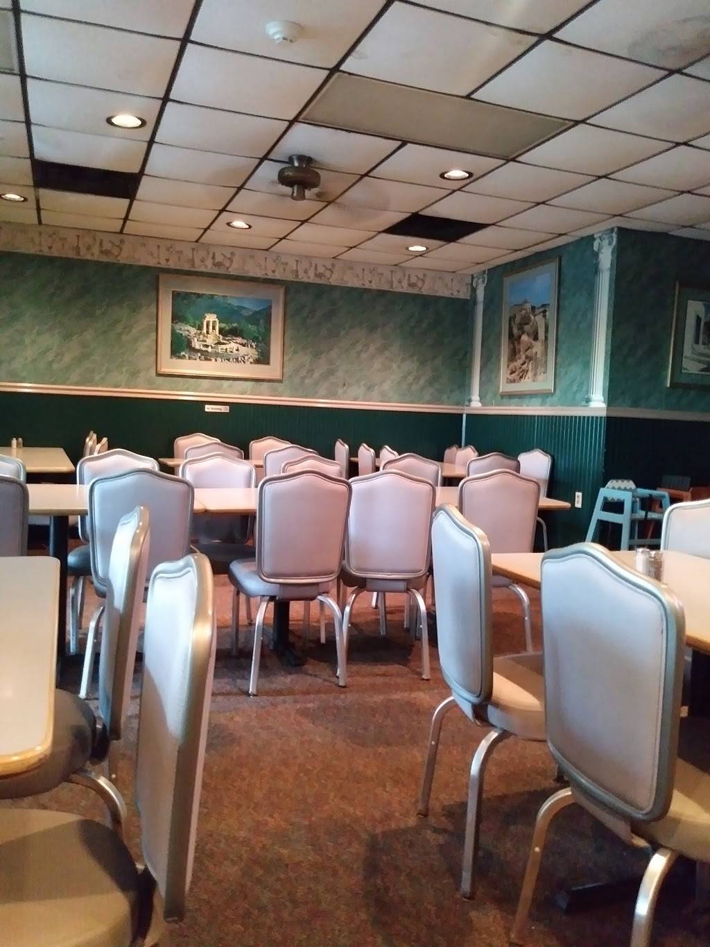 Famous Pizza & Restaurant | restaurant | 1417 Pearman Dairy Rd, Anderson, SC 29625, USA | 8642265353 OR +1 864-226-5353