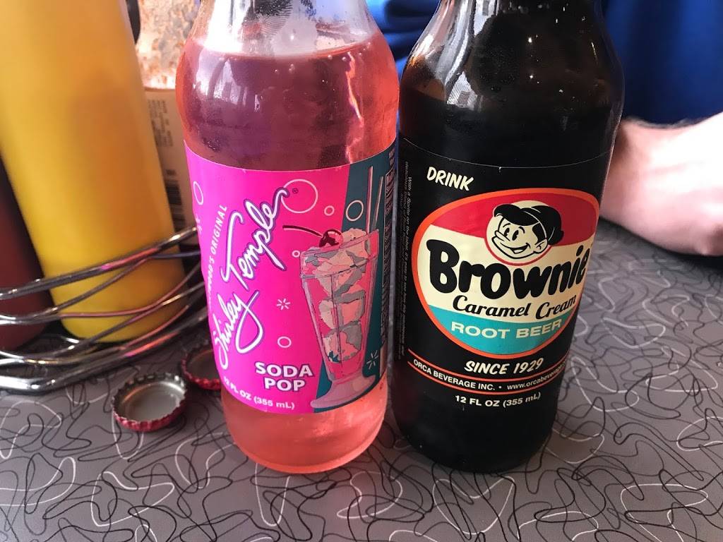 Zippys Giant Burgers | restaurant | 9614 14th Ave SW, Seattle, WA 98106, USA | 2067631347 OR +1 206-763-1347