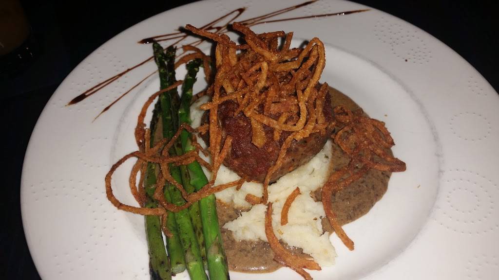 The Bistro | restaurant | 151 S Putnam St, Williamston, MI 48895, USA | 5176551100 OR +1 517-655-1100