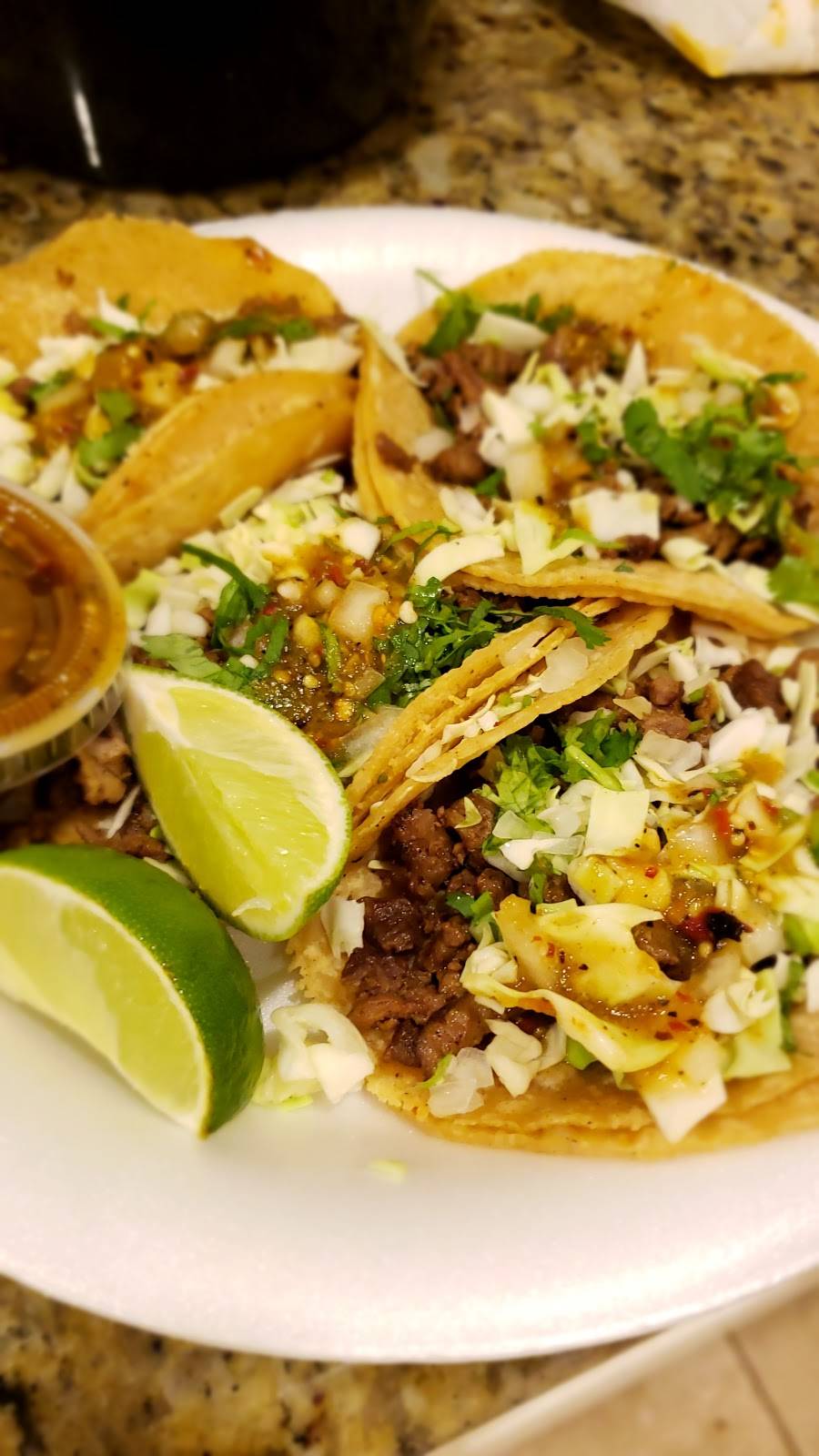 El Premio Mayor | restaurant | 3247 E McKinley Ave, Fresno, CA 93703, USA | 5594989925 OR +1 559-498-9925