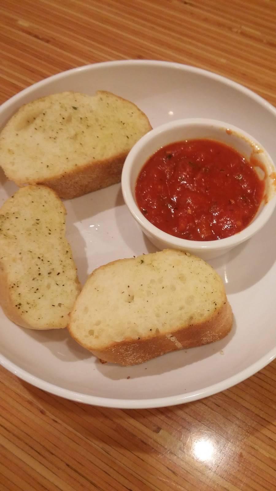 Noodles and Company | restaurant | 21075 South La Grange Road, Frankfort, IL 60423, USA | 8154641775 OR +1 815-464-1775