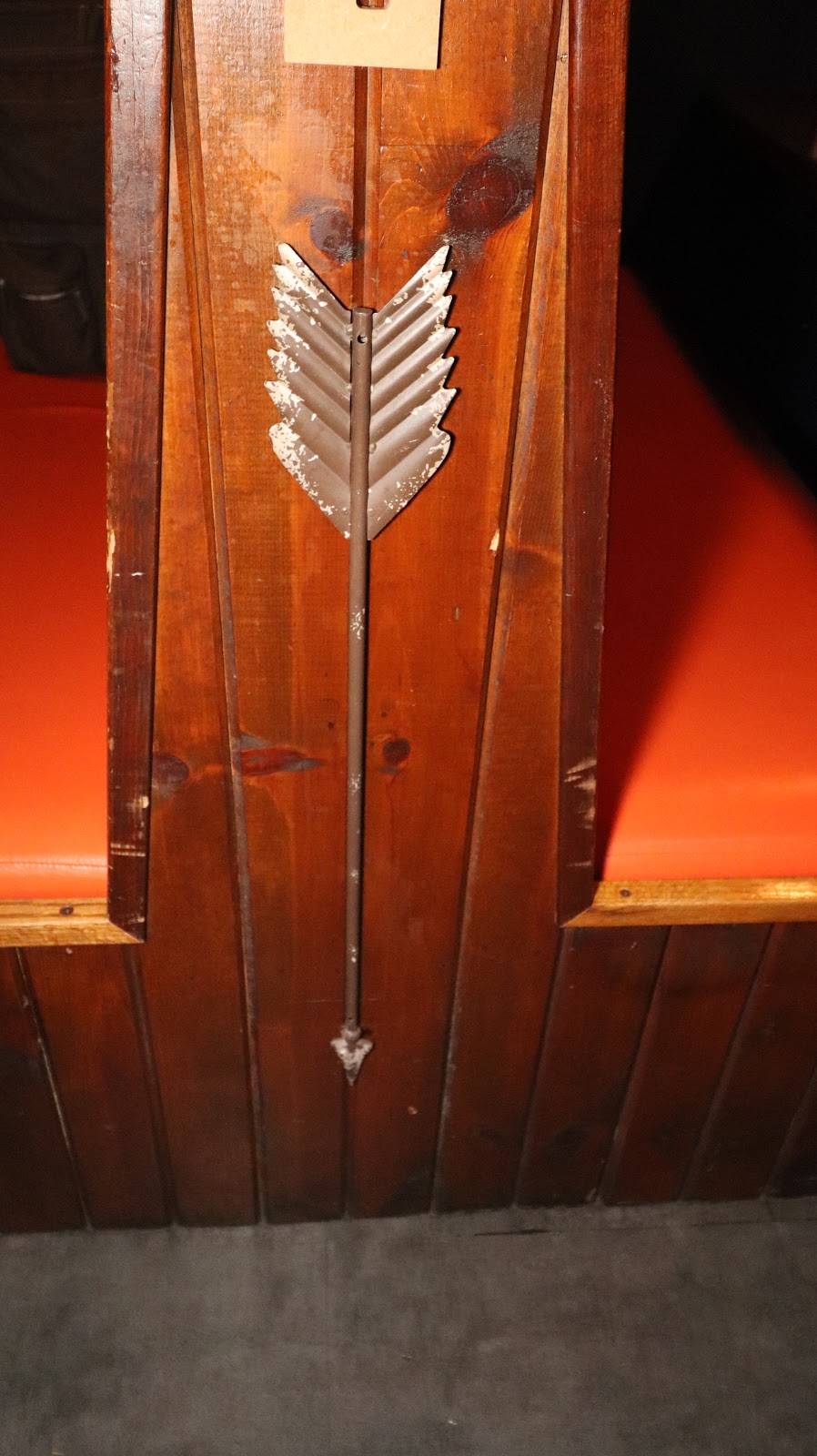 Chiefs Bar and Grill | restaurant | 1600 Crosstown Ave, Silvis, IL 61282, USA | 3092811189 OR +1 309-281-1189