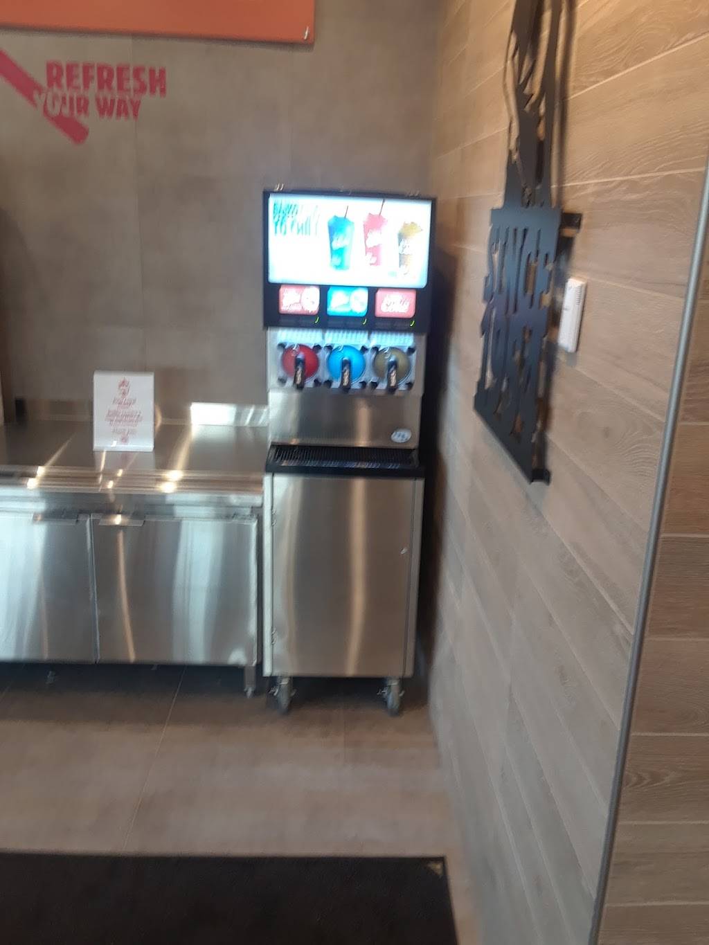 Burger King | restaurant | 5494 E University Ave, Pleasant Hill, IA 50327, USA | 8663942493 OR +1 866-394-2493