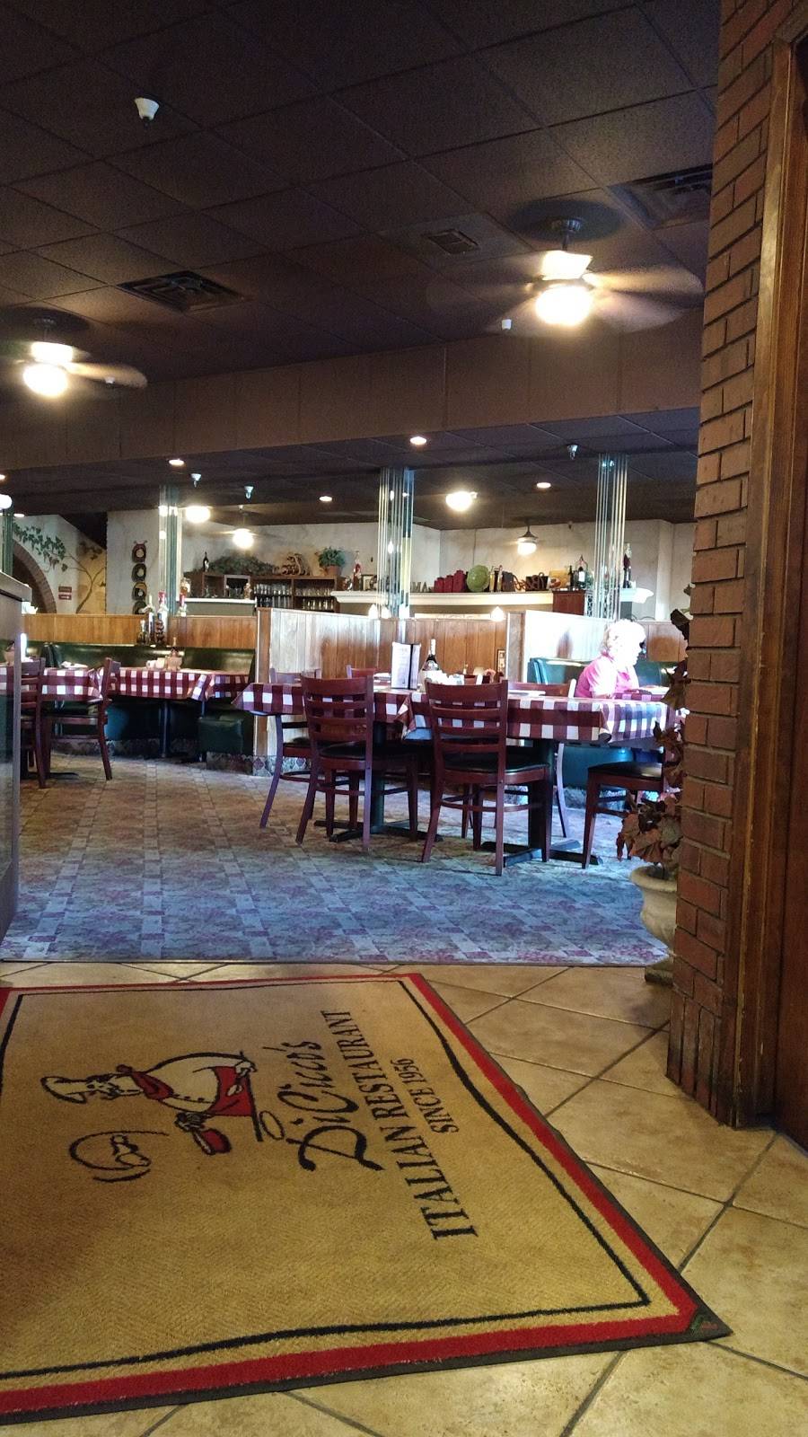 Di Ciccos Italian Restaurant | restaurant | 267 Academy Ave, Sanger, CA 93657, USA | 5598755557 OR +1 559-875-5557