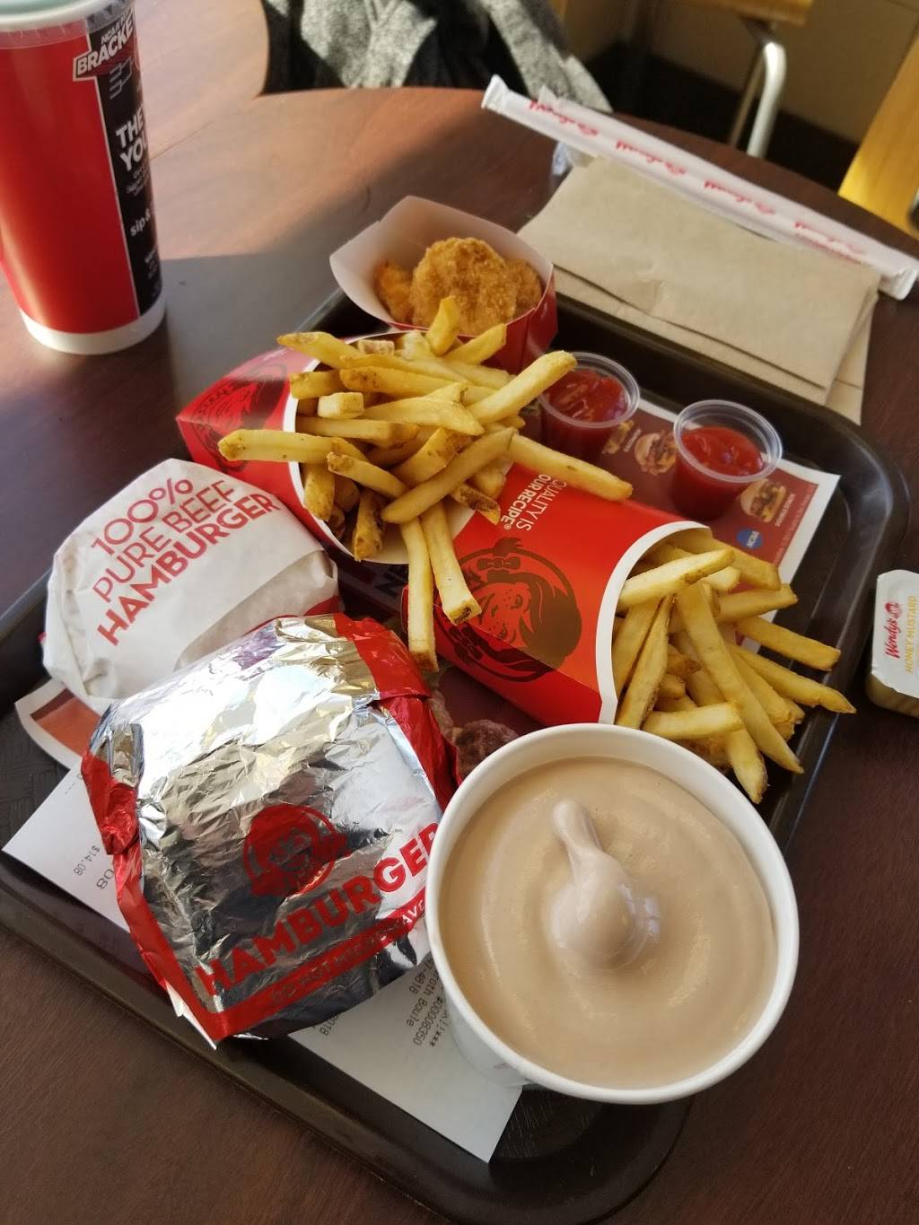 Wendys | restaurant | 17786 Garland Groh Blvd, Hagerstown, MD 21740, USA | 3017974818 OR +1 301-797-4818