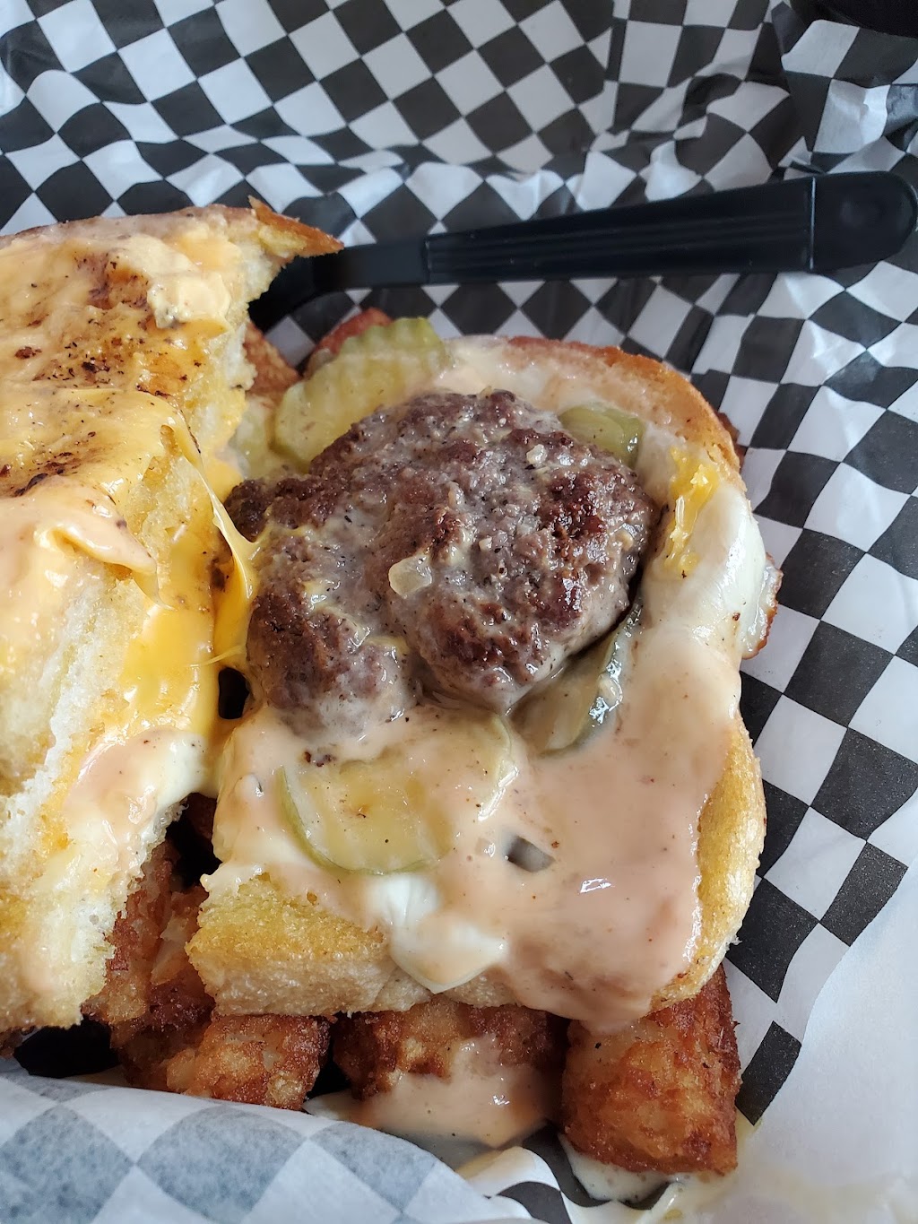 Comfy Food Truck | restaurant | 1959 N Willow Ave, Clovis, CA 93619, USA | 5592595594 OR +1 559-259-5594