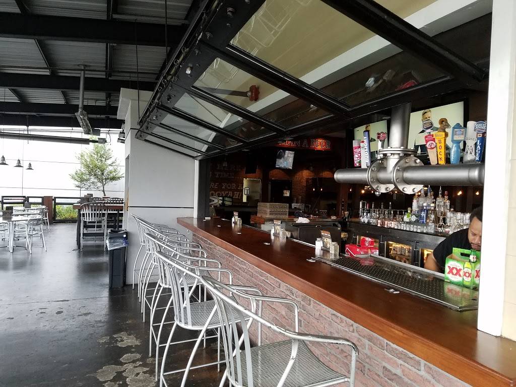 Brick House Tavern + Tap | restaurant | 140 Farm to Market 1960 Bypass Rd E, Humble, TX 77338, USA | 2813194410 OR +1 281-319-4410