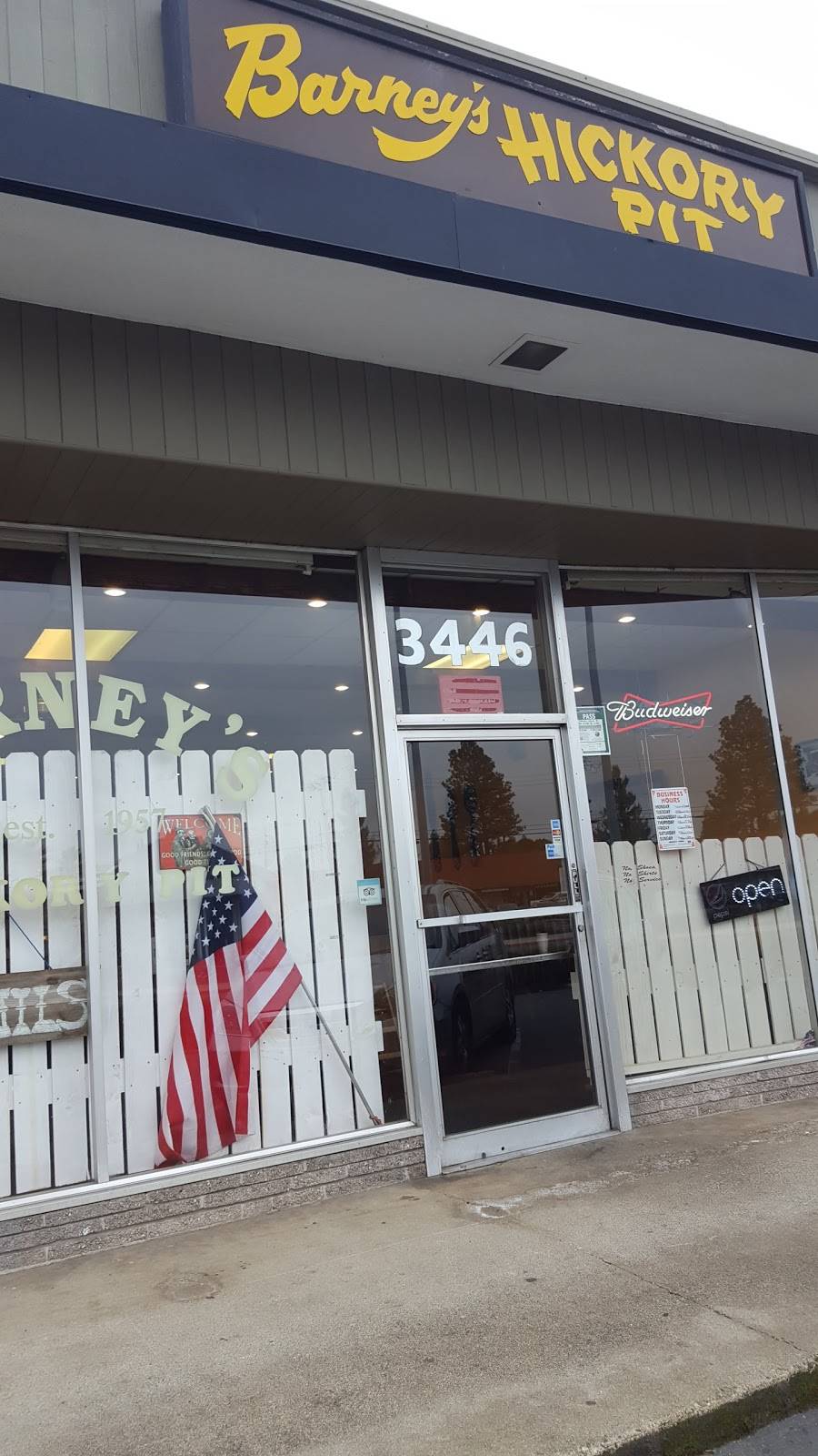 Barneys Hickory Pit | restaurant | 3446 Clayton Rd, Concord, CA 94519, USA | 9256809761 OR +1 925-680-9761