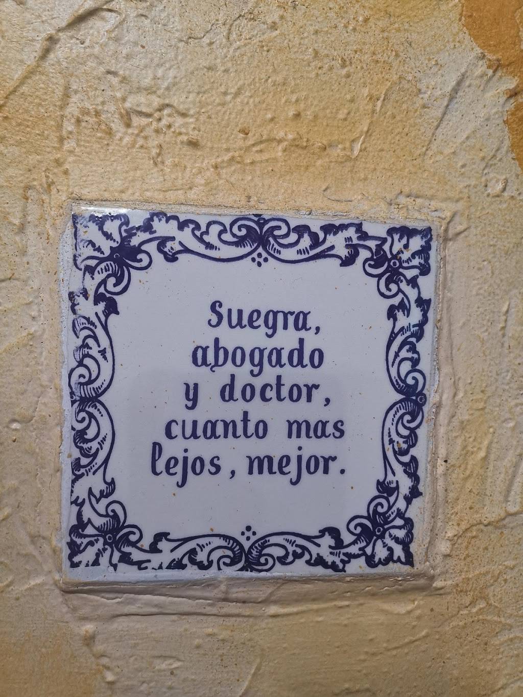 restaurante salvadoreño | restaurant | 469-483 E 1st Ave, Hialeah, FL 33010, USA | 3053848787 OR +1 305-384-8787