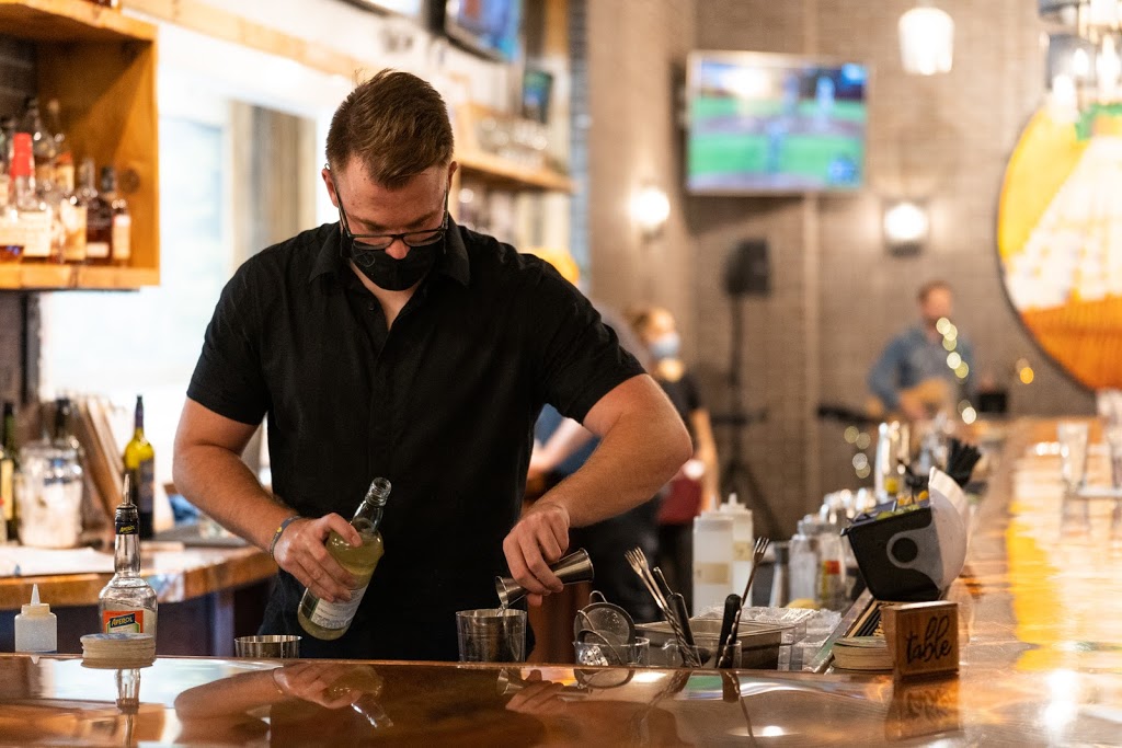 table | restaurant | 575 Cameron Way suite B, North Liberty, IA 52317, USA | 3196652777 OR +1 319-665-2777