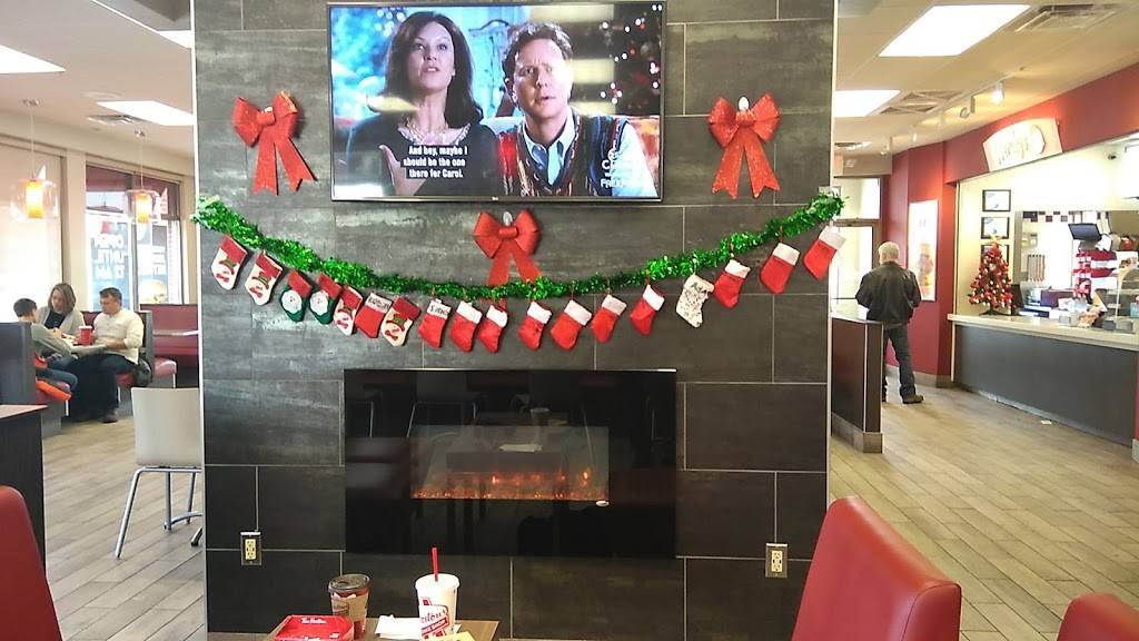 Wendys | restaurant | 1006 E West Maple Rd, Walled Lake, MI 48390, USA | 2486681177 OR +1 248-668-1177