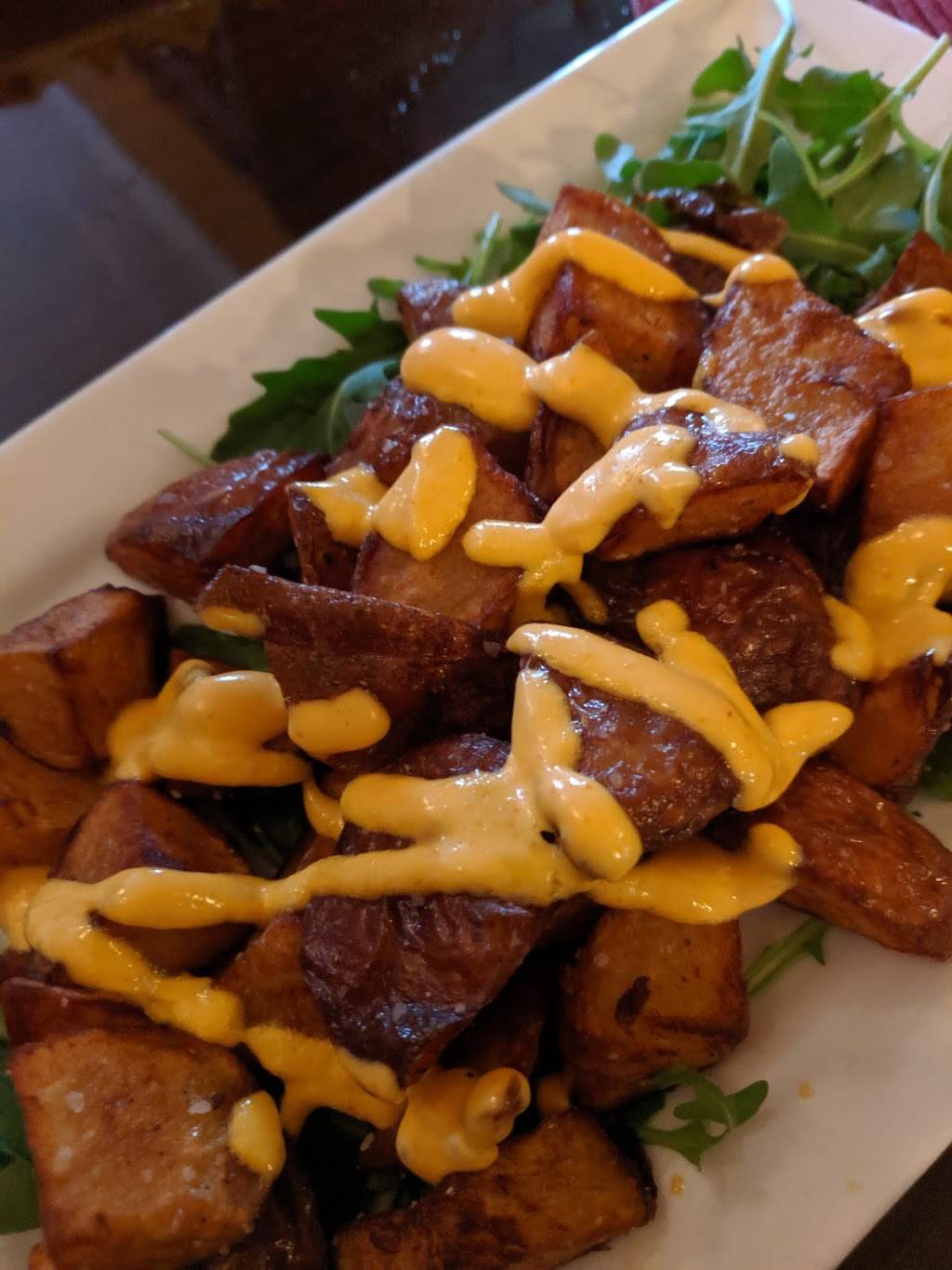 Whiskey & Wine | restaurant | 4917, 148 N Main St, Concord, NH 03301, USA | 6037158575 OR +1 603-715-8575