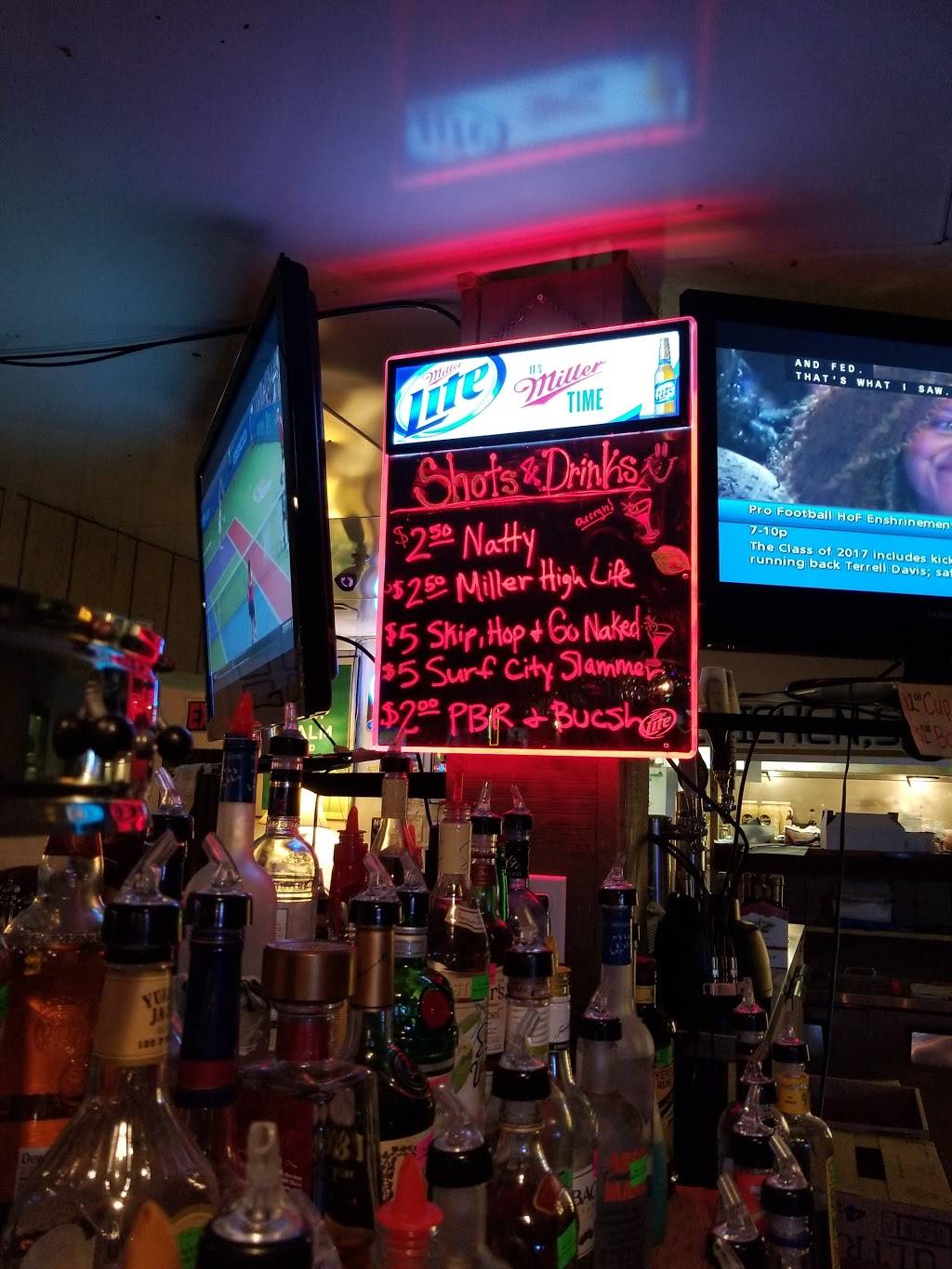 Hulas Bar and grill | restaurant | 2107 N New River Dr, Surf City, NC 28445, USA | 9103280045 OR +1 910-328-0045