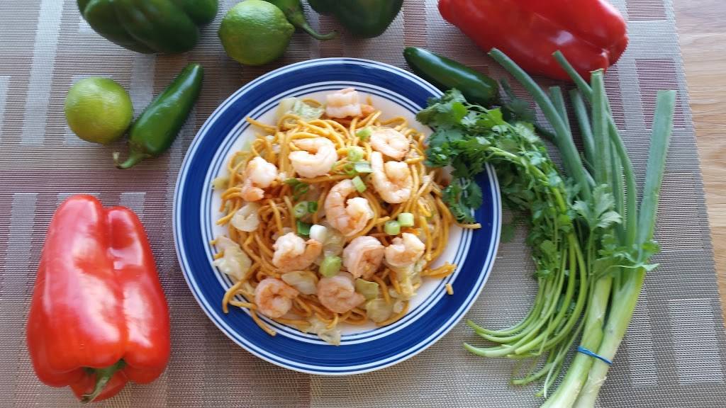 Lucky Panda Chinese Fast Food | restaurant | 22802 Victory Blvd, Woodland Hills, CA 91367, USA | 8188838088 OR +1 818-883-8088