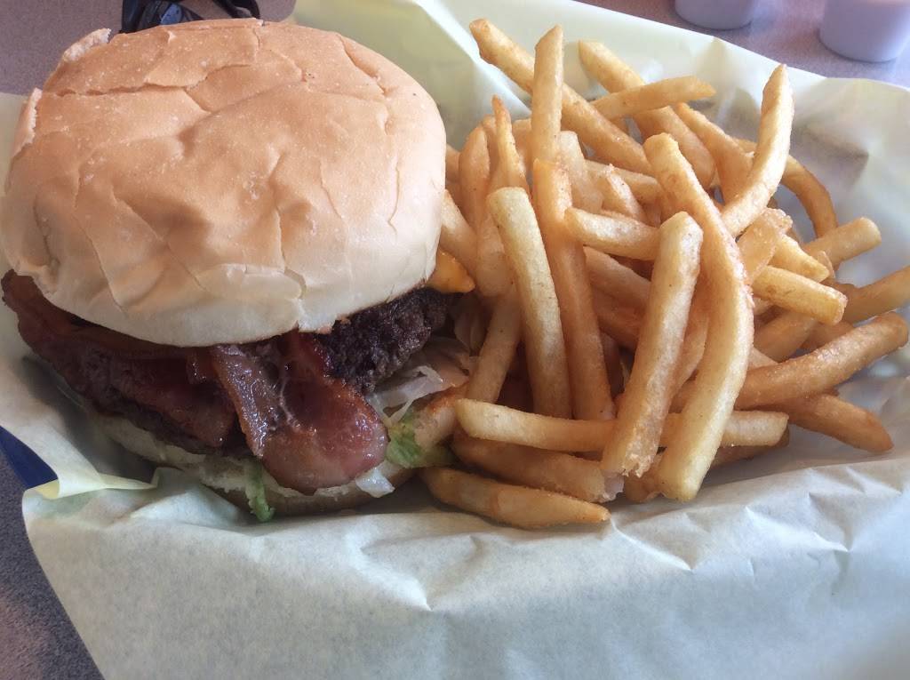 Dylans Drive In Kaysville | restaurant | 185 N Main St, Kaysville, UT 84037, USA | 8014987777 OR +1 801-498-7777