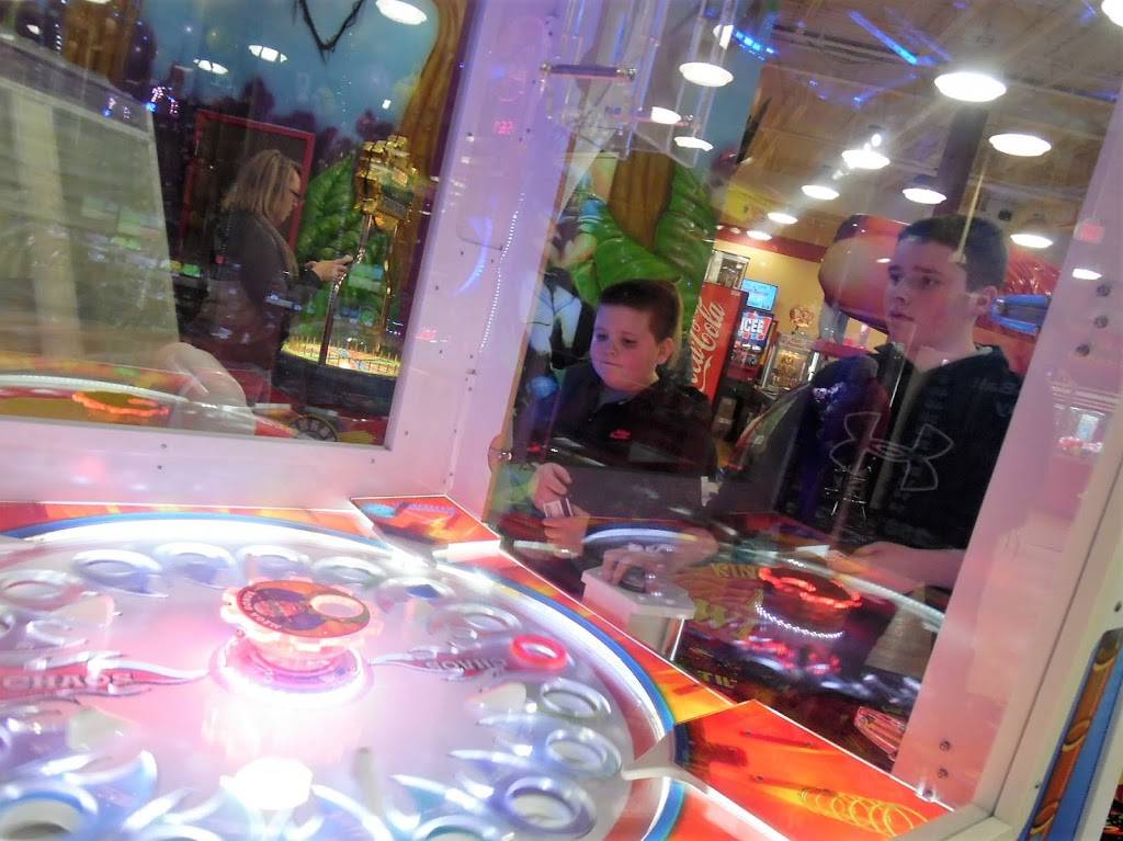 Tilt Studio Eastwood | meal takeaway | 5555 Youngstown Warren Rd, Niles, OH 44446, USA | 2342287677 OR +1 234-228-7677