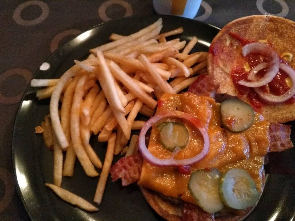 McDonalds | cafe | 6565 Boulevard Wilfrid-Hamel, LAncienne-Lorette, QC G2E 5W3, Canada | 4188715866 OR +1 418-871-5866