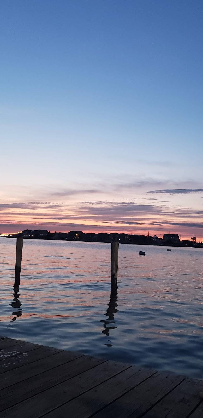 The Dock Outfitters | restaurant | 5 NJ-35, Seaside Heights, NJ 08751, USA | 7328308171 OR +1 732-830-8171