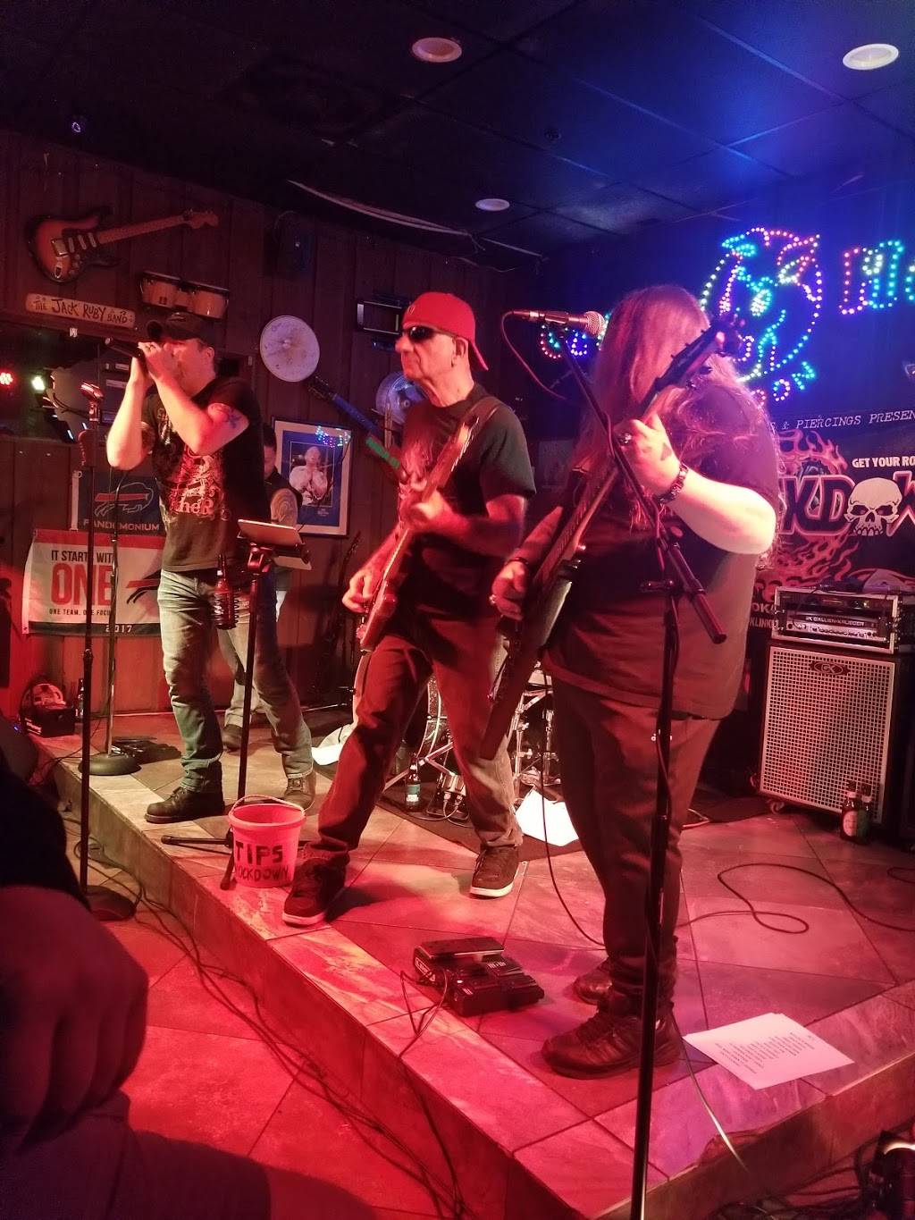 Crazy Horse Saloon | restaurant | 4240 Northlake Blvd, Palm Beach Gardens, FL 33410, USA | 5614938909 OR +1 561-493-8909