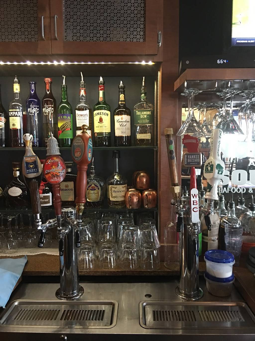 North and South Seafood & Smokehouse Madison | restaurant | 6604 Mineral Point Rd, Madison, WI 53705, USA | 6088290093 OR +1 608-829-0093