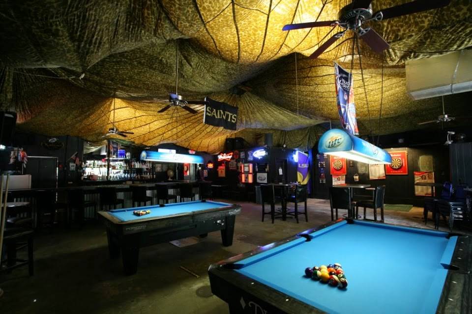 Best Little Wherehouse Bar & Grill | restaurant | 1105 N Collins Blvd, Covington, LA 70433, USA | 9853275182 OR +1 985-327-5182