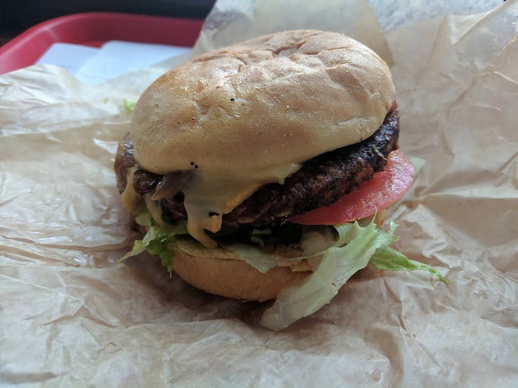 The Dam | restaurant | 3173 Morganford Rd, St. Louis, MO 63116, USA | 3147713173 OR +1 314-771-3173