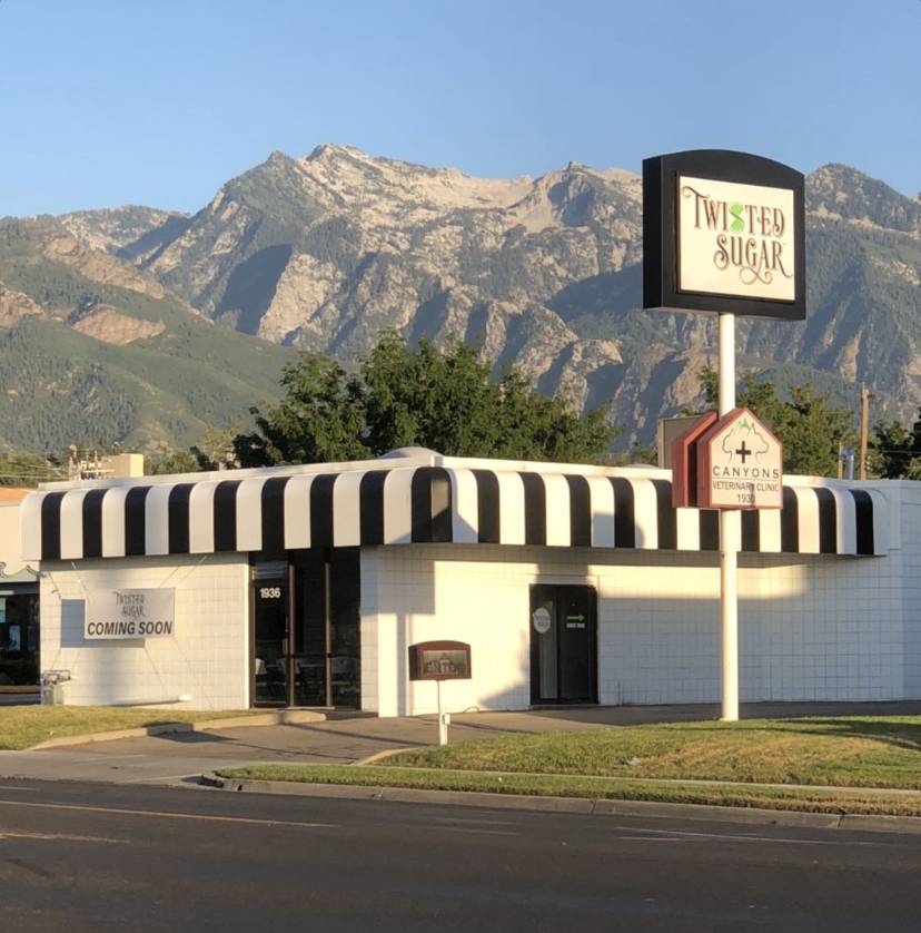 Twisted Sugar | restaurant | 1936 Fort Union Blvd, Cottonwood Heights, UT 84121, USA | 3852961302 OR +1 385-296-1302