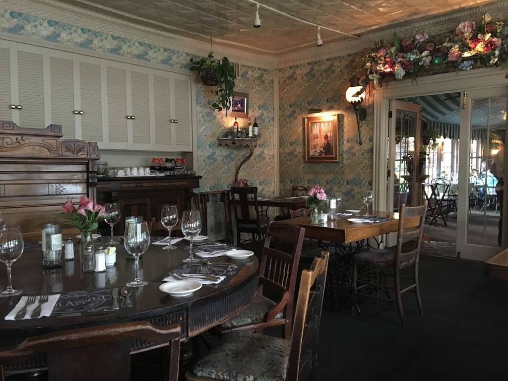 Grand Finale Restaurant | restaurant | 3 E Sharon Rd, Glendale, OH 45246, USA | 5137715925 OR +1 513-771-5925