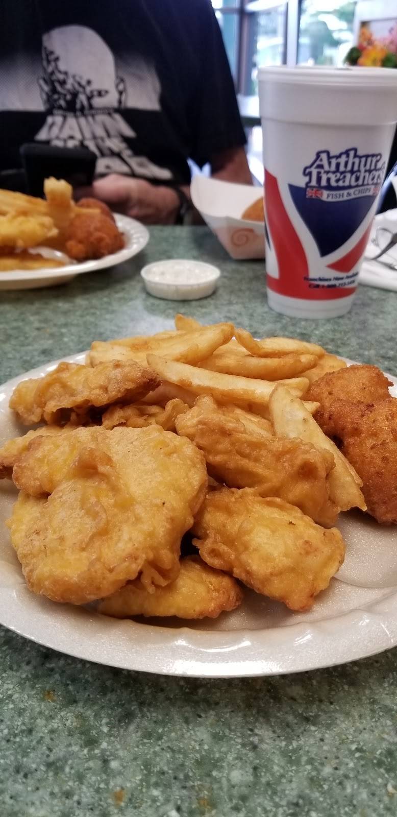 Arthur Treachers Fish & Chips | restaurant | 4451 Mahoning Ave, Youngstown, OH 44515, USA | 3307926764 OR +1 330-792-6764