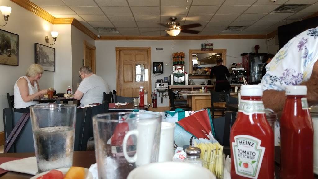 Old Town Cafe | restaurant | 222 North Ave, Abington, MA 02351, USA | 7818788046 OR +1 781-878-8046