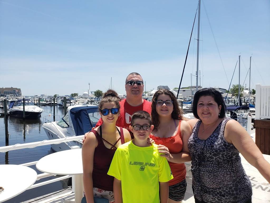 The Docs Place | restaurant | 646 Bay Ave, Somers Point, NJ 08244, USA | 6099260404 OR +1 609-926-0404