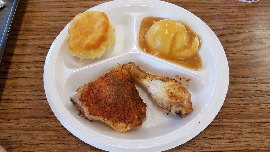 Lees Famous Recipe Chicken | restaurant | 1550 Missouri Blvd, Jefferson City, MO 65109, USA | 5736351603 OR +1 573-635-1603