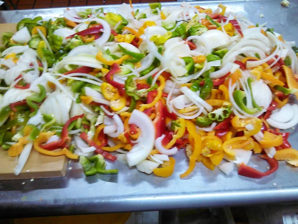 Cas West Indian & American Restaurant | restaurant | 135 Kingston Ave, Brooklyn, NY 11213, USA | 7188041075 OR +1 718-804-1075