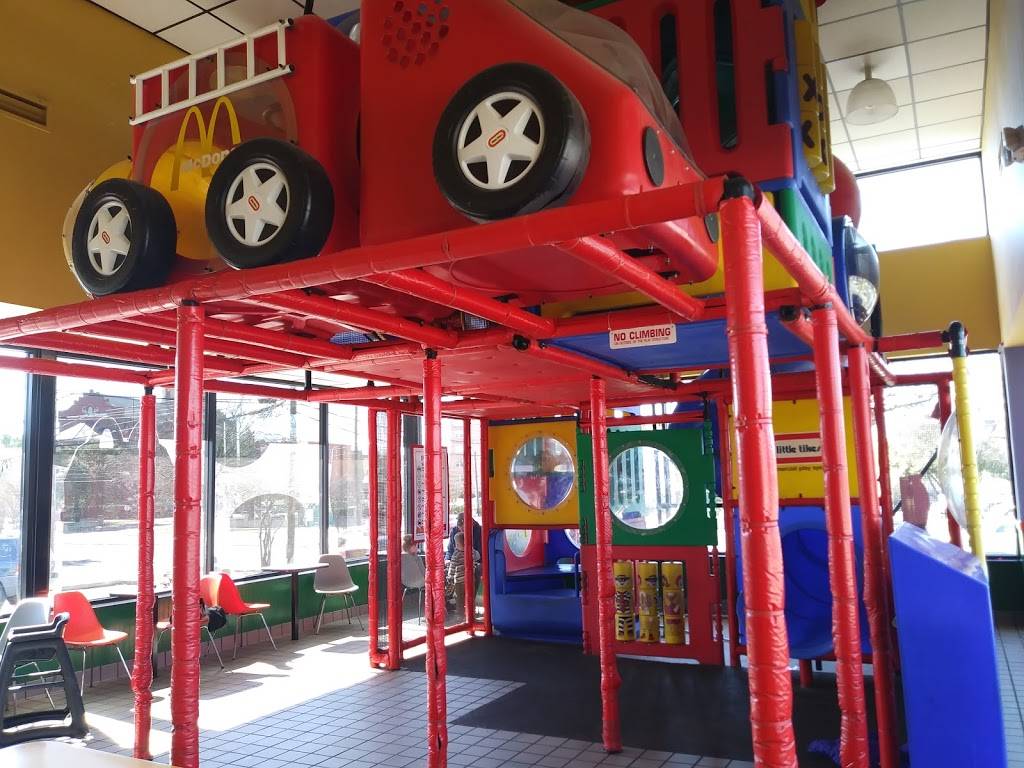 McDonalds | cafe | 4720 Broadway St, San Antonio, TX 78209, USA | 2108284802 OR +1 210-828-4802