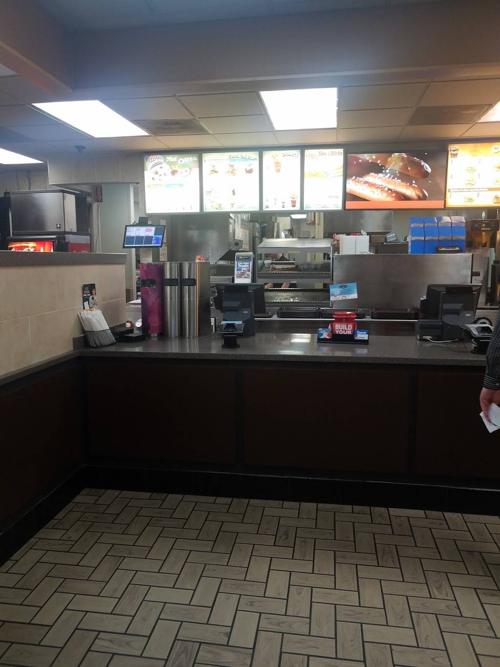Dairy Queen Grill & Chill | restaurant | 131 N Keeneland Dr, Richmond, KY 40475, USA | 8596233625 OR +1 859-623-3625
