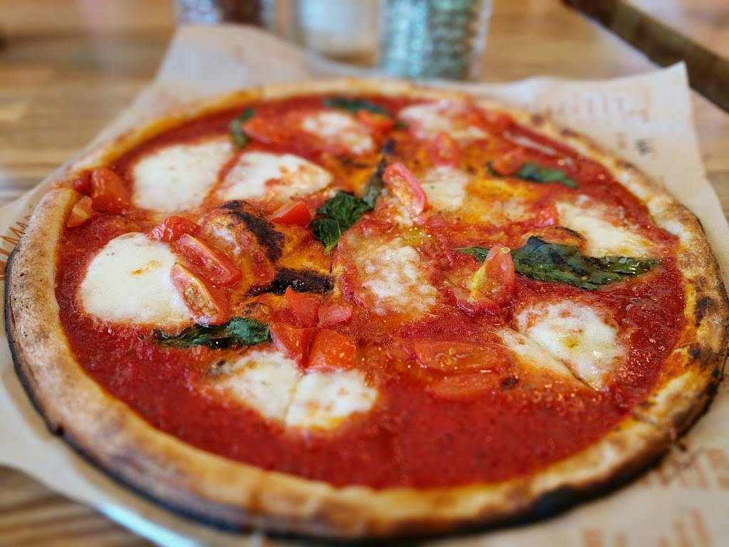 Blaze Pizza | meal takeaway | 14009 Research Blvd, Austin, TX 78717, USA | 5122336024 OR +1 512-233-6024