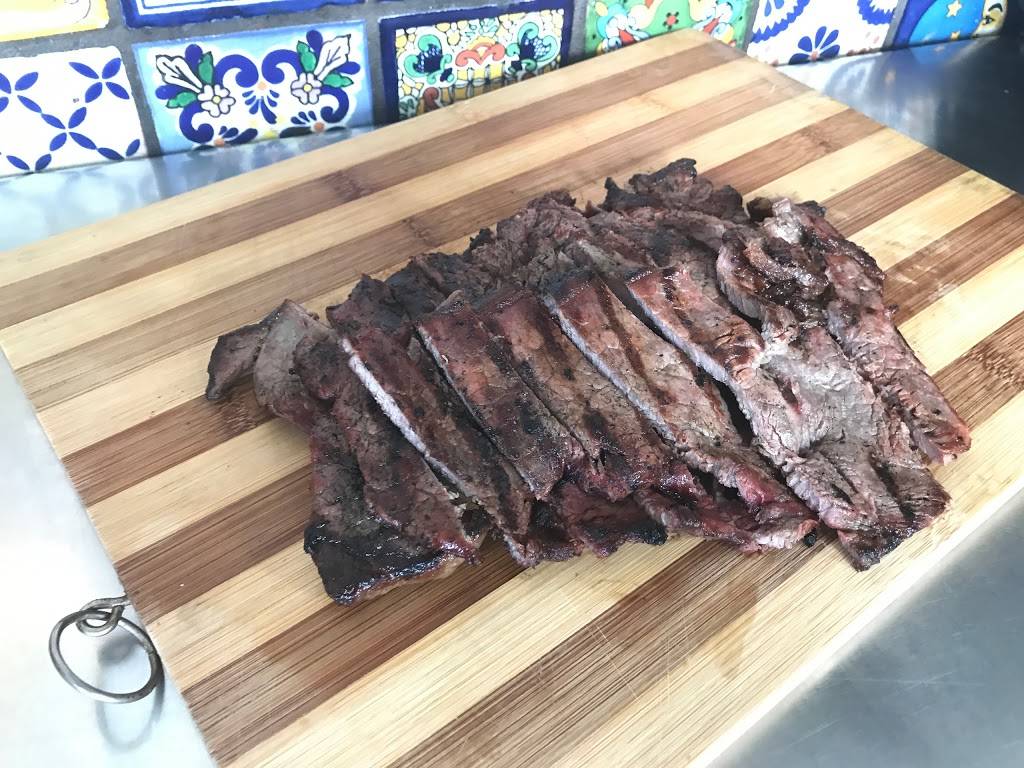 Carne Asada el Sinaloense | restaurant | Churubusco, Calz del Tecnológico 1_5, Tomas Aquino, 22414 Tijuana, B.C., Mexico | 016646241667 OR +52 664 624 1667