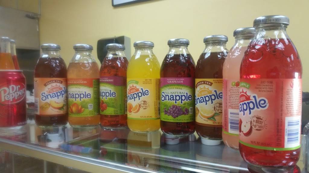 Empanadas Monumental | restaurant | 1971 University Ave, Bronx, NY 10453, United States | 3477264990 OR +1 347-726-4990