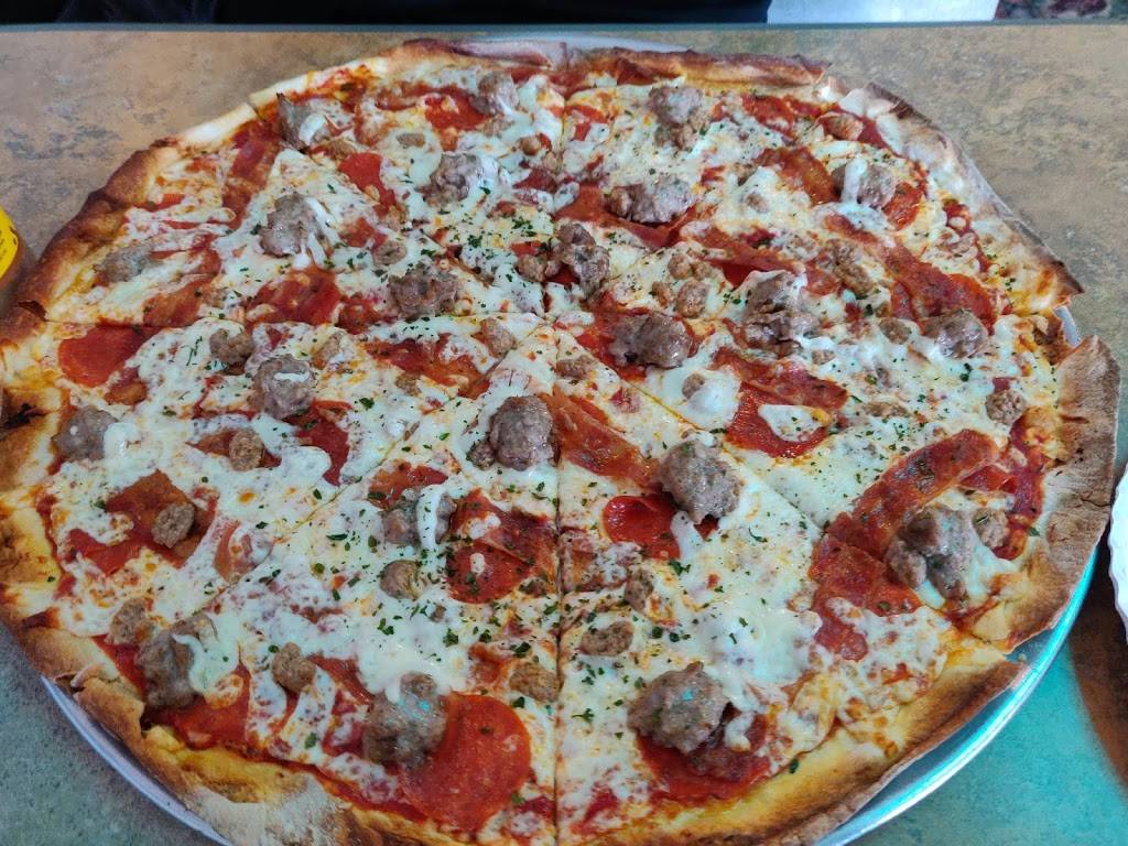 Rossis Pizza & Vintage Arcade | restaurant | 4503 Monona Dr #1, Monona, WI 53716, USA | 6082225115 OR +1 608-222-5115