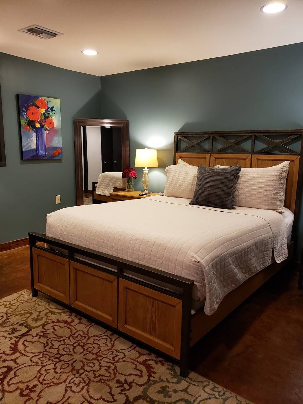 Canal Street Inn | night club | 3620 Canal St, New Orleans, LA 70119, USA | 5044833033 OR +1 504-483-3033