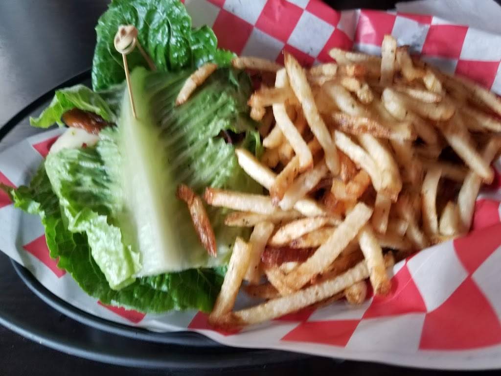 Burgr Hous | restaurant | 811 St Emanuel St, Houston, TX 77003, USA | 7136405251 OR +1 713-640-5251