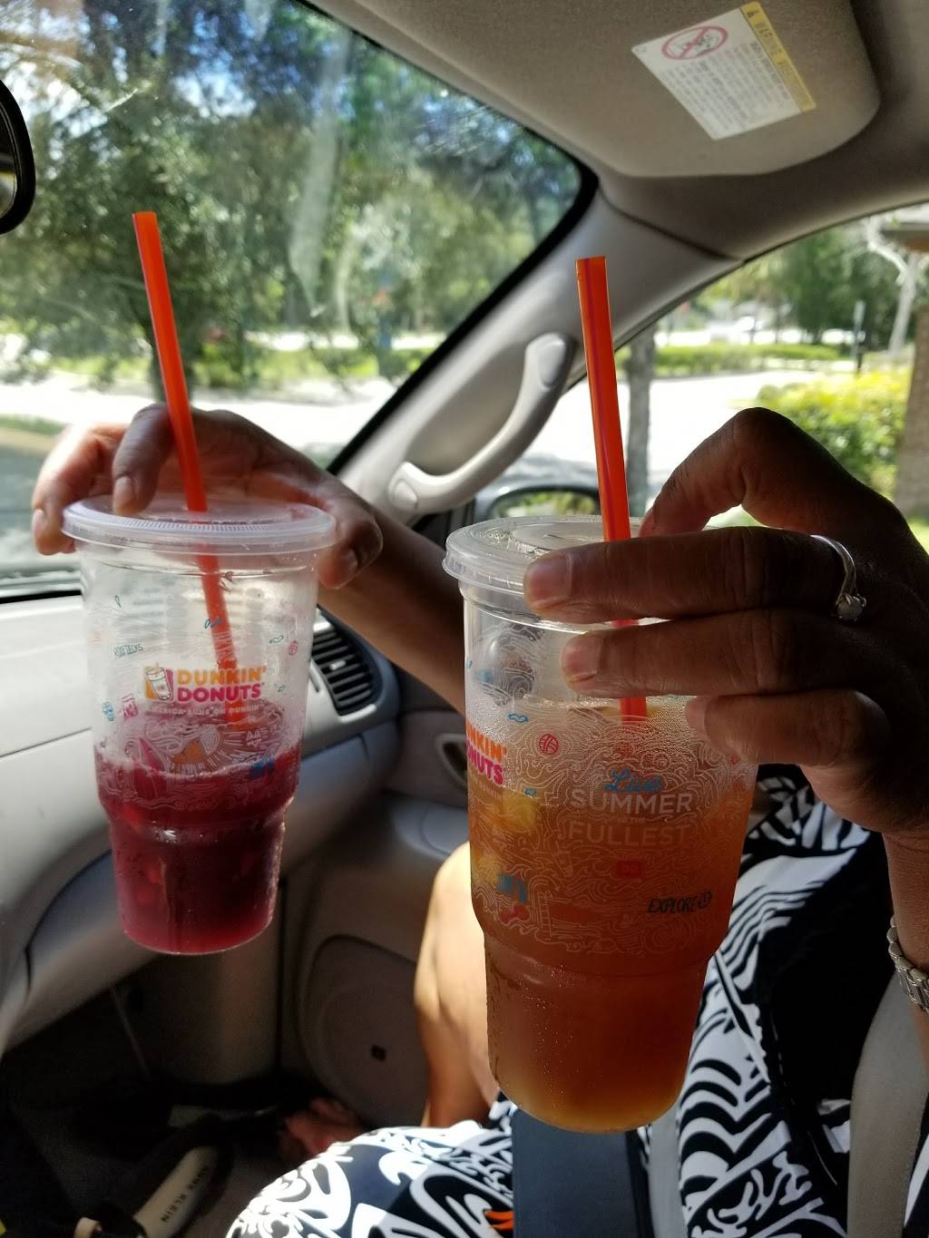 Dunkin | cafe | 6999 Merrill Rd Ste 1, Jacksonville, FL 32277, USA | 9047430300 OR +1 904-743-0300