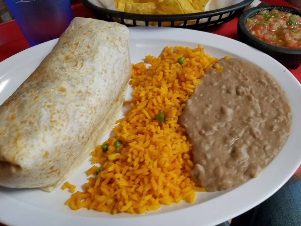 Del Carmen | restaurant | 6354 W 87th St, Burbank, IL 60459, USA | 7082339370 OR +1 708-233-9370