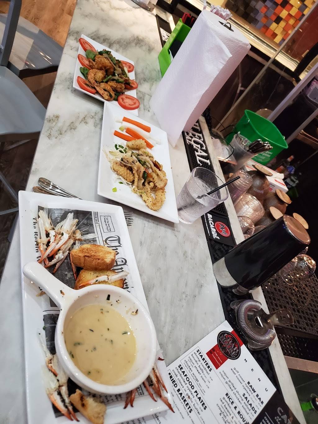 Crab House Seafood & Oyster Bar | restaurant | 2508 Maple Ave, Dallas, TX 75201, USA | 4693177666 OR +1 469-317-7666